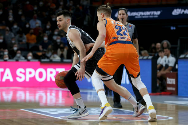 连续更新的 连续更新的